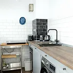 شقة Urban & Cozy Escape - 1br Flat Near Grand Mall By Flat Mаnager فارنا