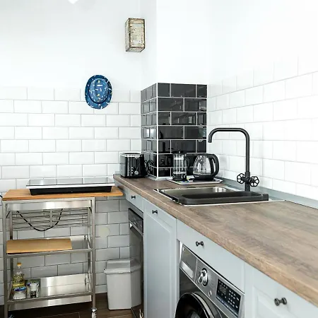 아파트 Urban & Cozy Escape - 1br Flat Near Grand Mall By Flat Mаnager 바르나