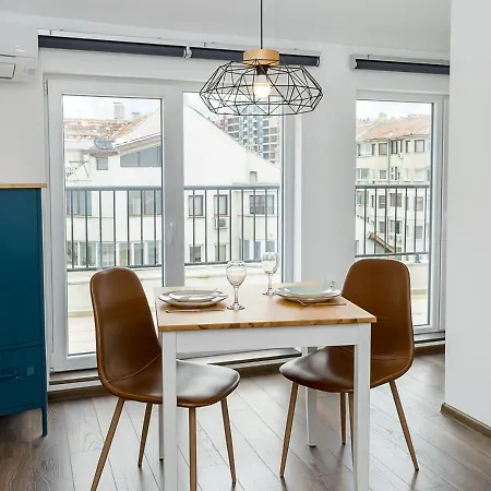 Urban & Cozy Escape - 1br Flat Near Grand Mall By Flat Mаnager 아파트