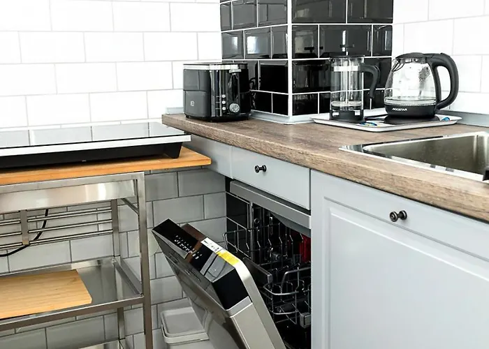 Urban & Cozy Escape - 1br Flat Near Grand Mall By Flat Mаnager Apartment