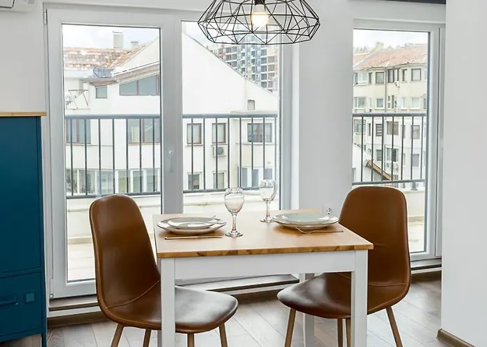 Urban & Cozy Escape - 1br Flat Near Grand Mall By Flat Mаnager Apartment