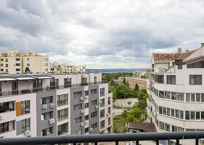 Apartment Urban & Cozy Escape - 1br Flat Near Grand Mall By Flat Mаnager *